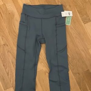 Gilly Hicks NWT green leggings